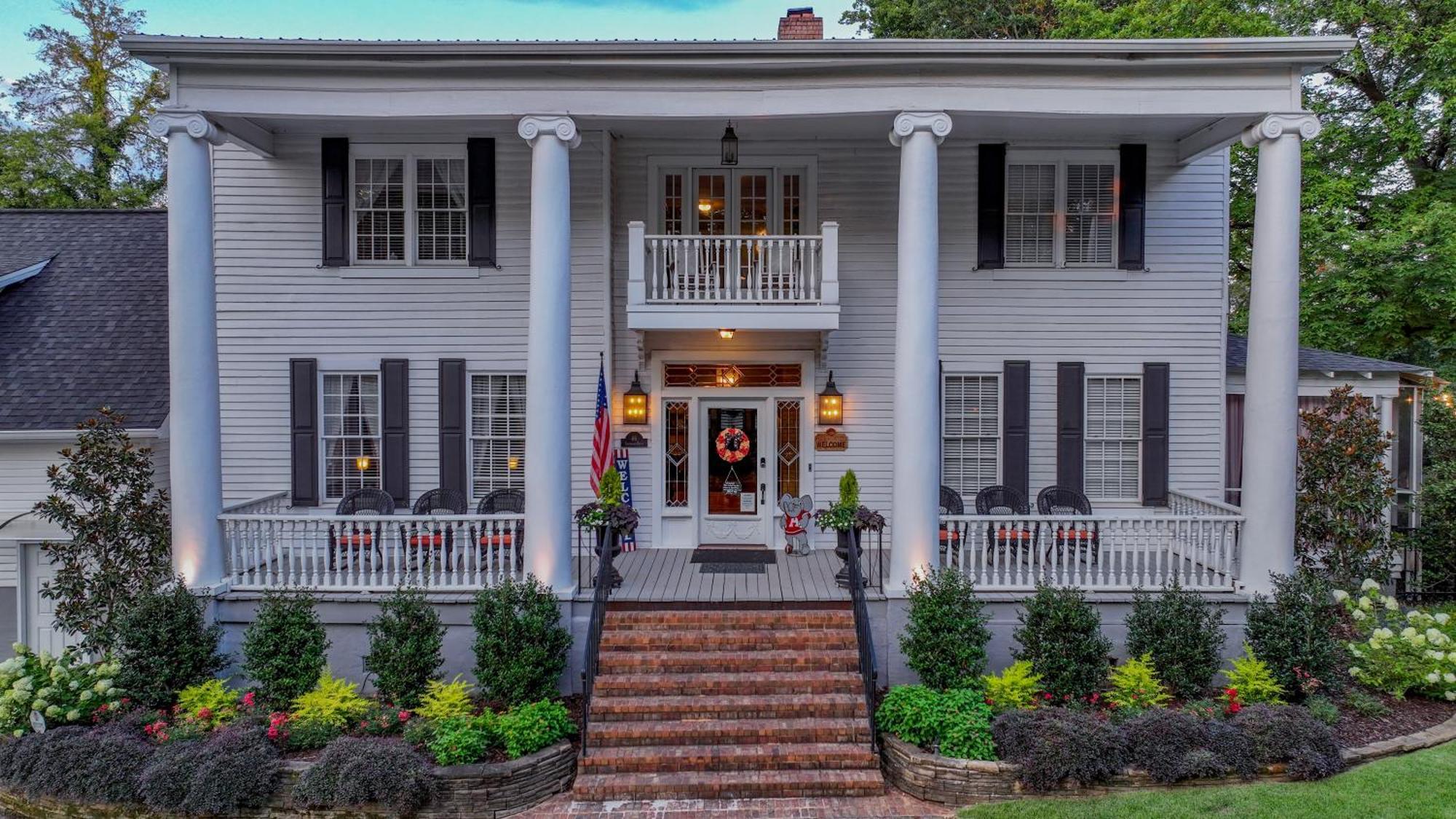 Bama Bed And Breakfast - Chimes Suite Tuscaloosa Exterior photo