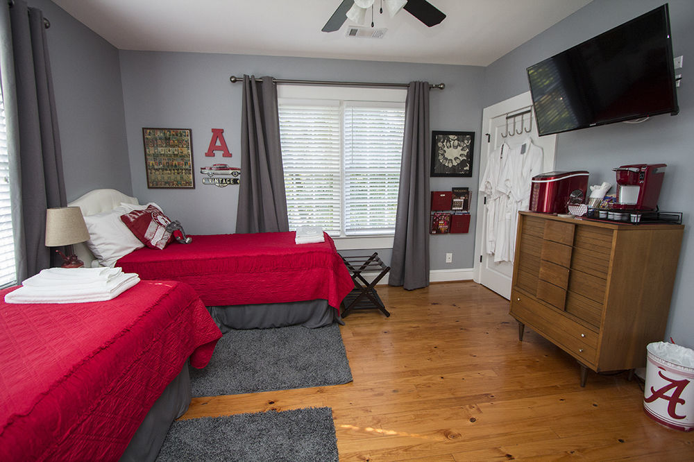 Bama Bed And Breakfast - Chimes Suite Tuscaloosa Exterior photo