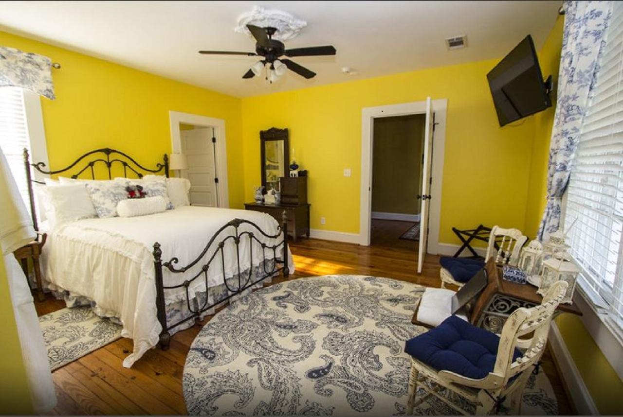 Bama Bed And Breakfast - Chimes Suite Tuscaloosa Exterior photo